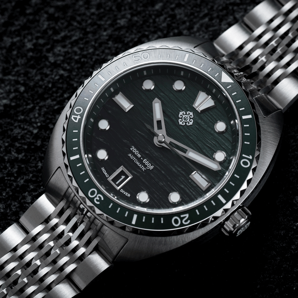Abalone Diver - Green Wave - Ixdao Watches