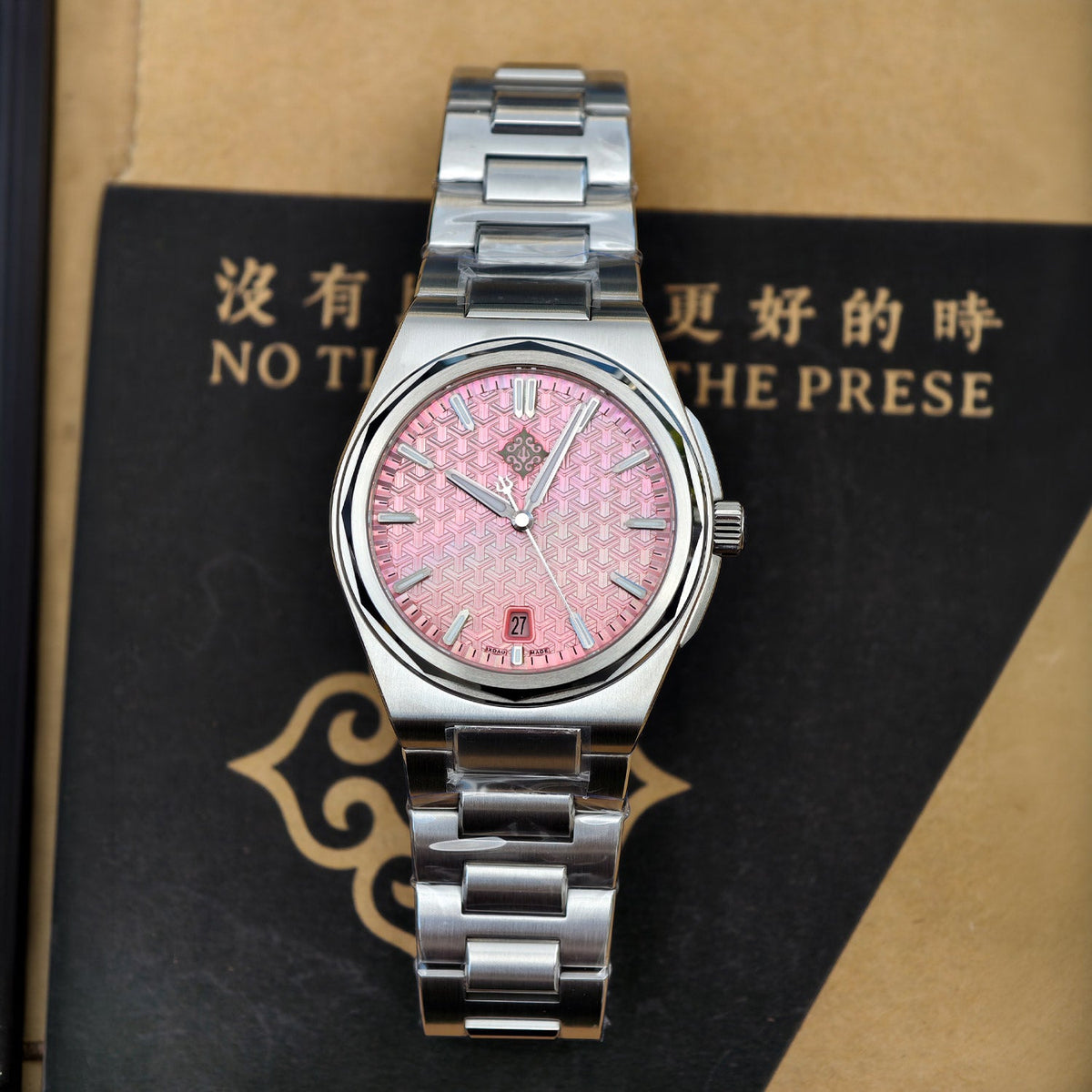 The Sakura Warrior V2 - Date 37.5 - PRE-ORDER - Ixdao Watches